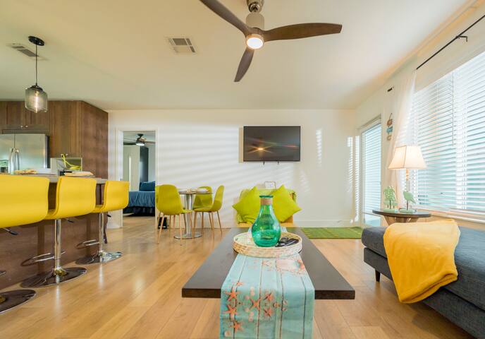 Deerfield Boca Raton w/pool, 1 mile from the beach gallery image 3