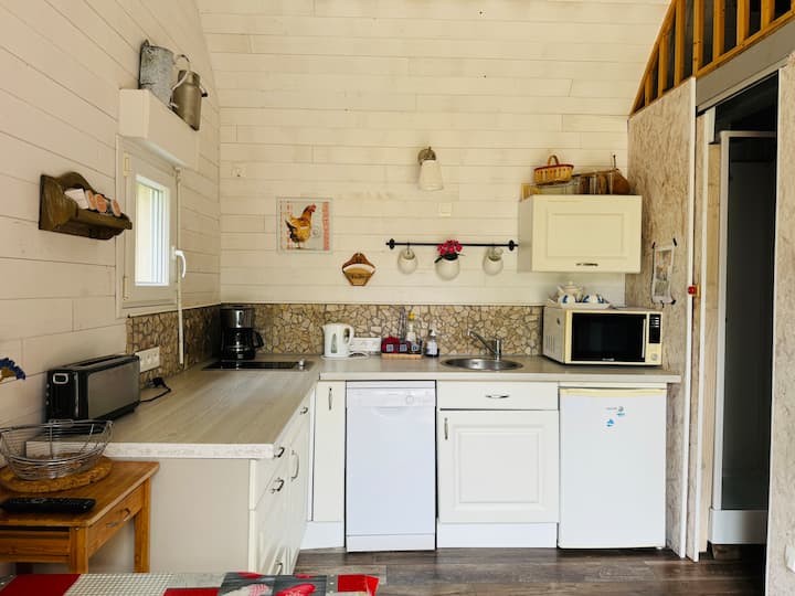 Charmante Maison - ibis budget Bayeux