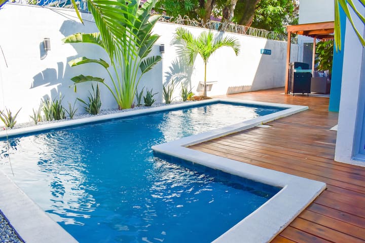 Townhouse with Private Pool in Tela | Atlantis N