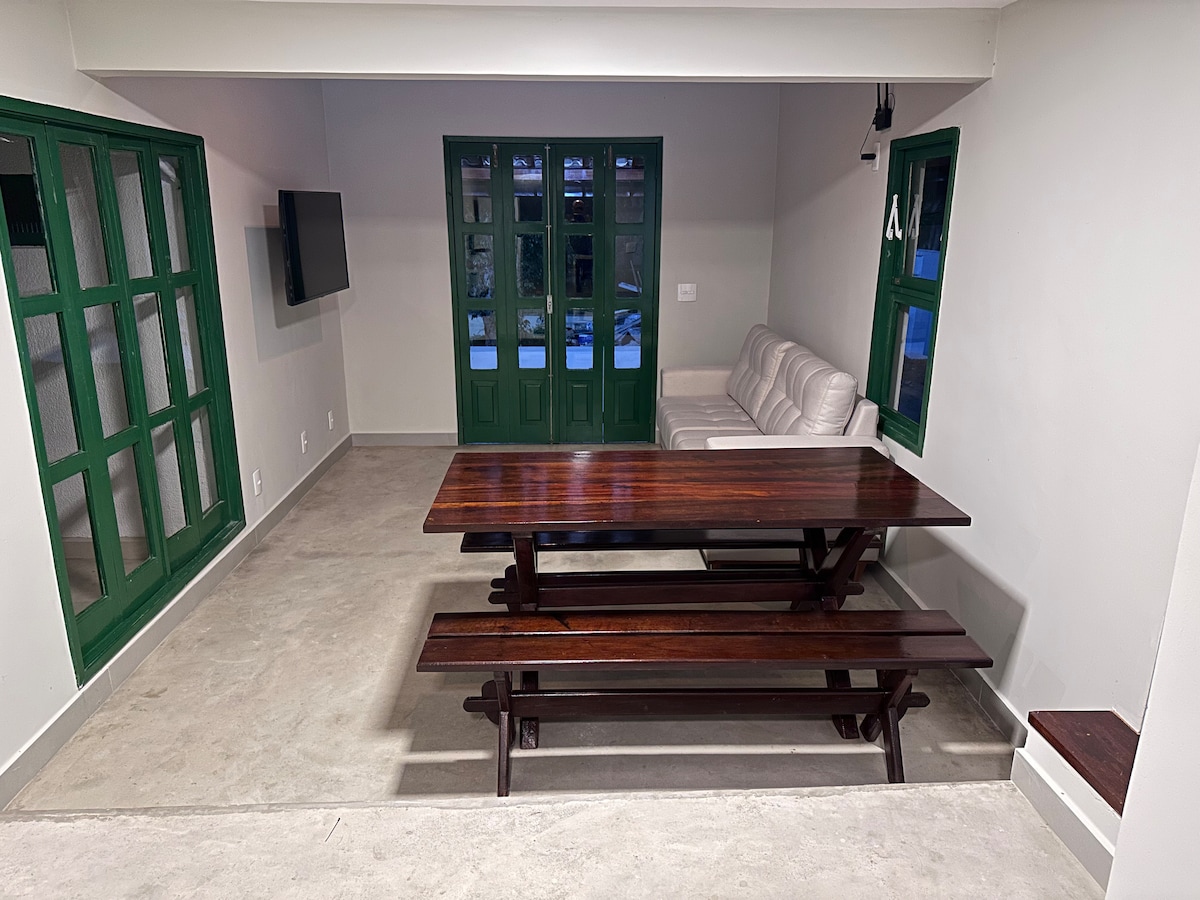 Airbnb em destaque: Casa Praia Seca 4 bedrooms with air-conditioning. em Araruama