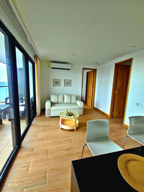 Top performing Airbnb: Ocean View + Infinity Pool | Near Walled City in El Cabrero