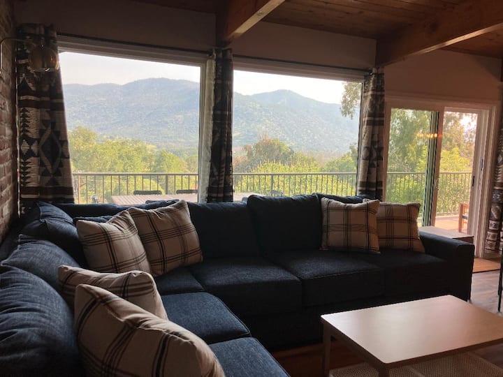 2 Game Rooms + Ev Charger + Serene Views + Sequoia - Three Rivers, CA