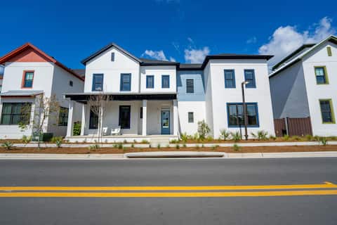 Luxurious 11-Bedroom Haven at Evermore Orlando ADA