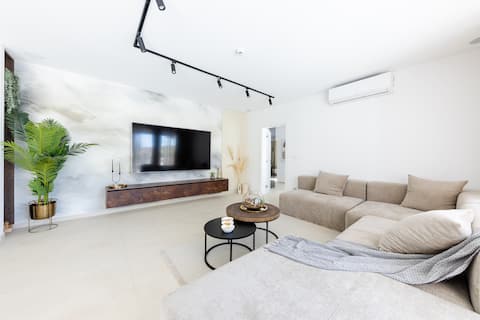 Successful Airbnb property: MY WISH-near Split&Trogir/gym/sauna/heated pool in Kaštel Stari