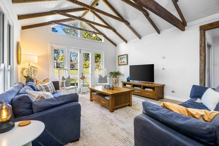 The Dairy: 5 bed/4 bath on picturesque farm gallery image 2