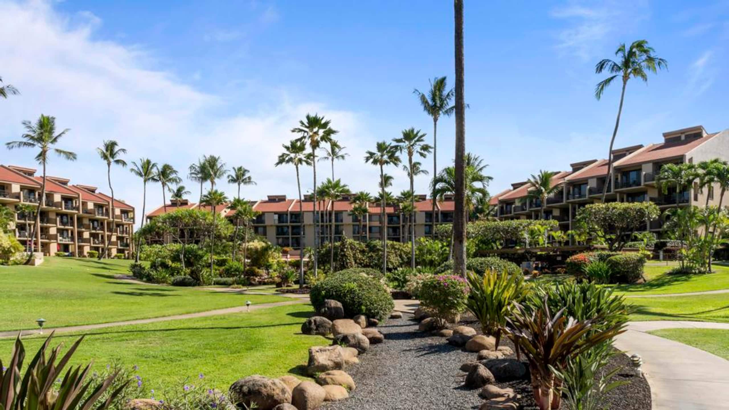 Condo in Kihei · ★4.97 · 2 bedrooms · 3 beds · 2 baths - Image 38