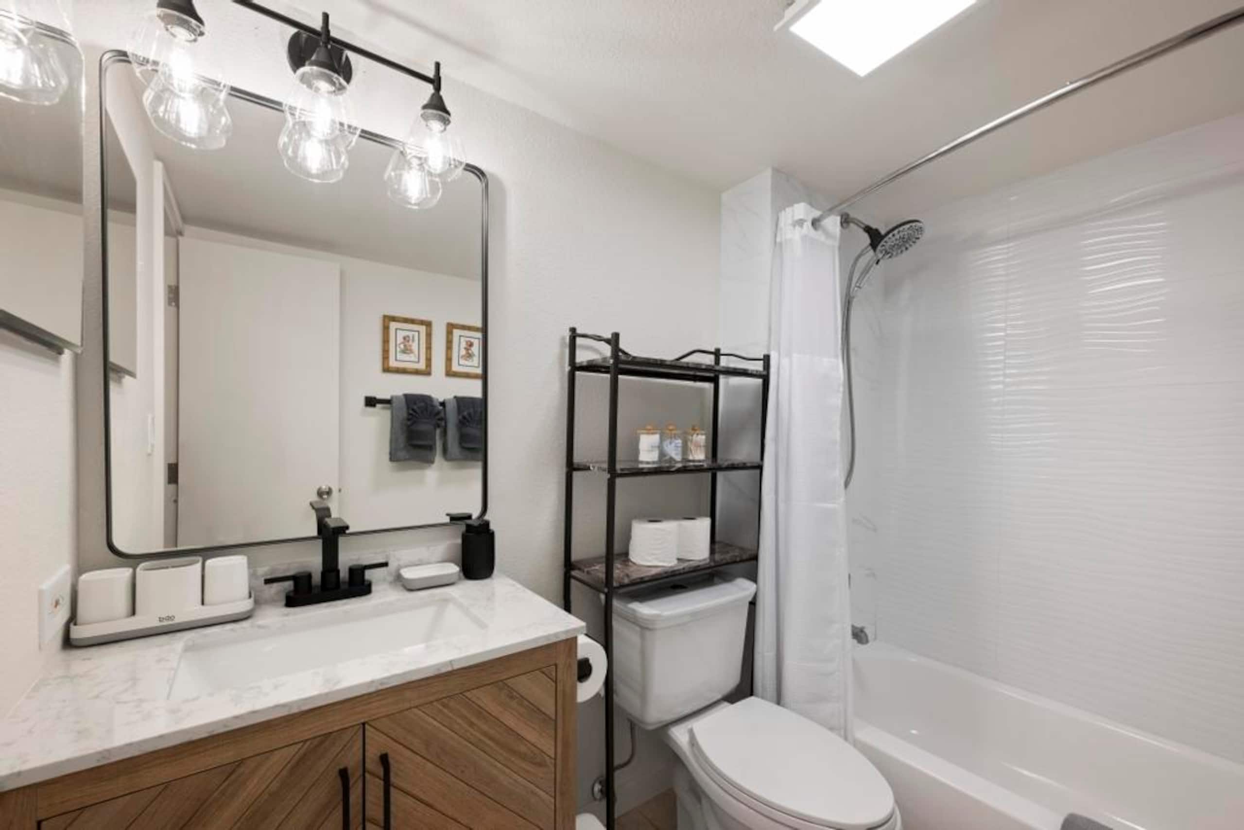 Condo in Kihei · ★4.97 · 2 bedrooms · 3 beds · 2 baths - Image 22