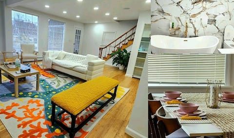 Seaside Serenity: Your Long Beach Escape. king Bed