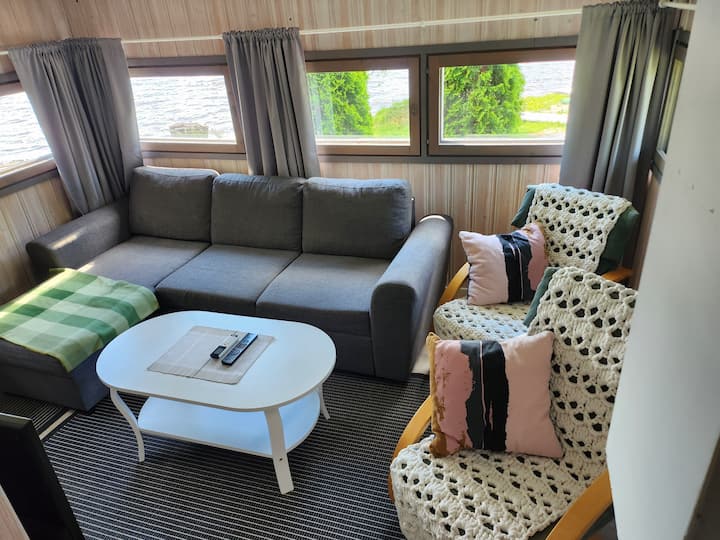 Mökki Aurinkoisella Hiekkarannalla - Hämeenlinna