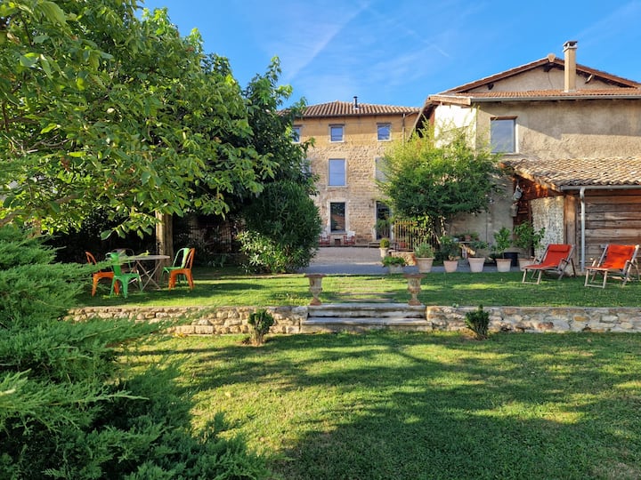 Maison De Famille Avec Piscine Aux Vieux Platanes - Trévoux