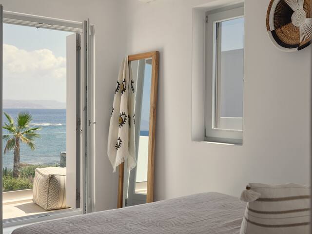 Mando Seaside Villa gallery image 4