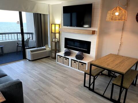 Top performing Airbnb: Cozy 11th Floor Oceanfront Retreat in Myrtle Beach