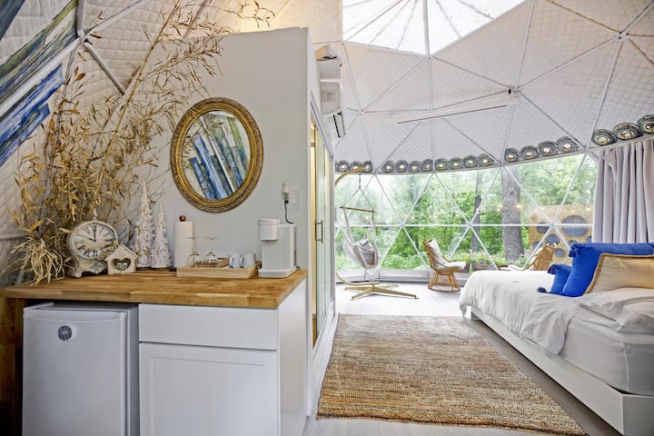 Luxe & Picturesque Dome Haven ~ Hot Tub ~ Glamping - Leesburg, VA