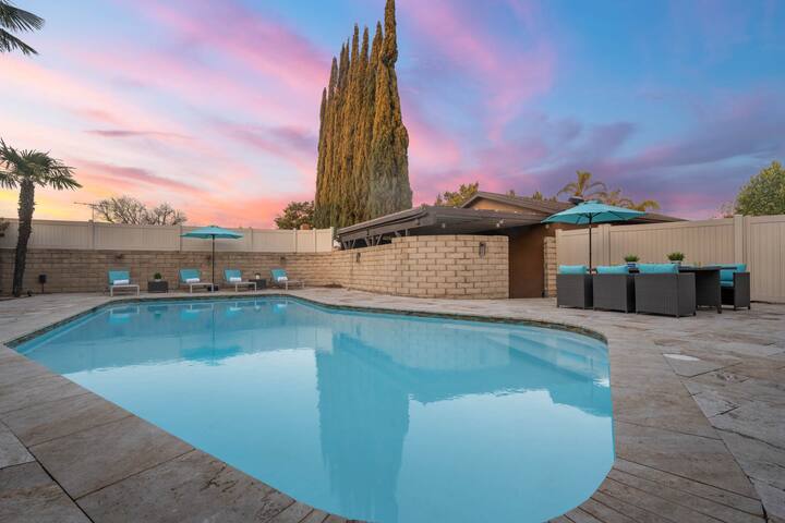 135 Luxurious, modern private home gallery image 4