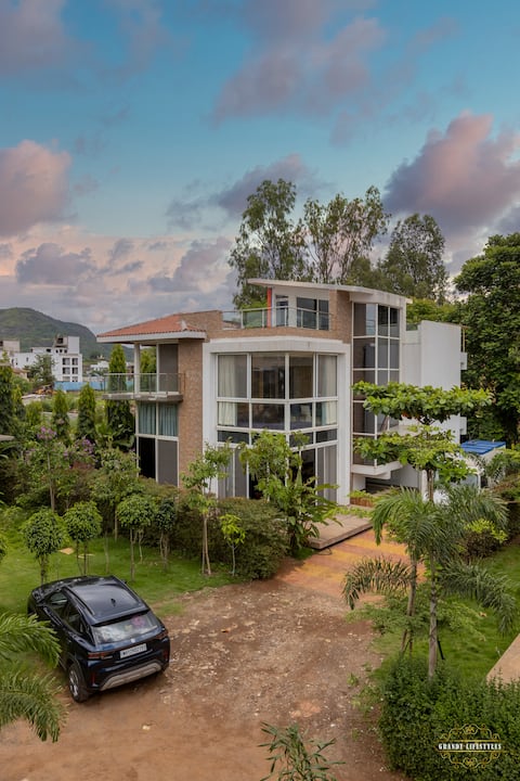 Grande Lifestyles
villa4,tub in 3 room Plunge pool