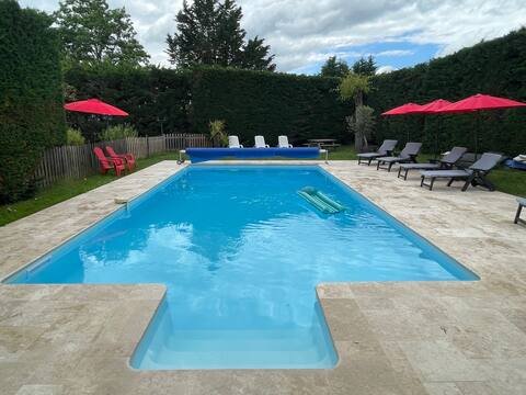 Entire estate with pool for 24 people