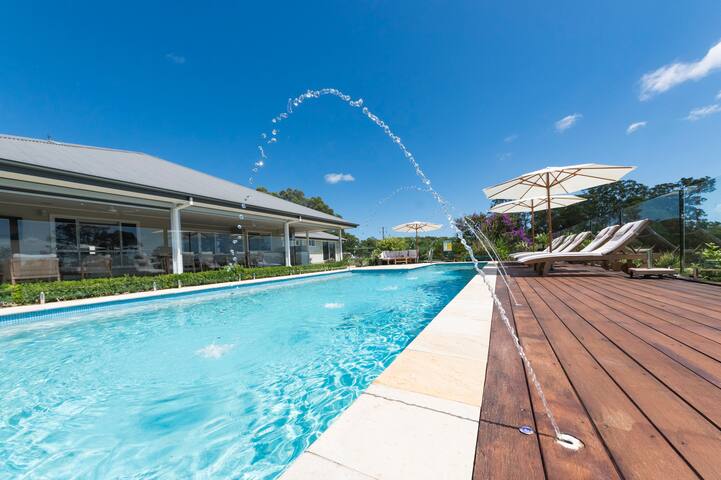 Hillside Estate – Luxury Family Holiday Escape gallery image 2