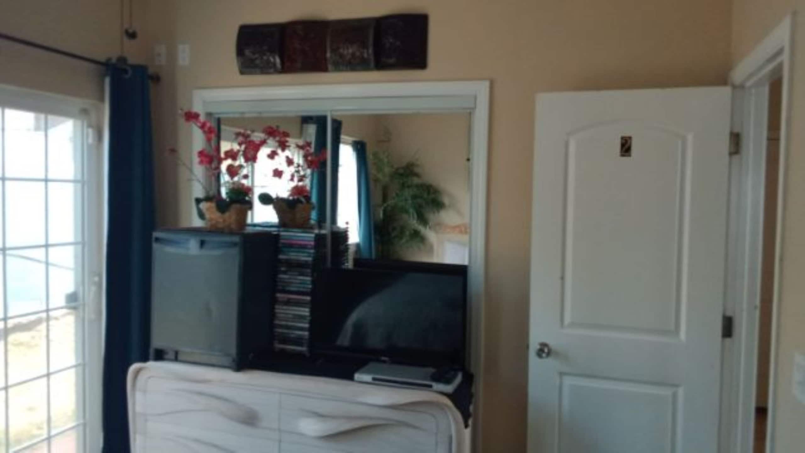 Home in Wailuku · ★5.0 · 1 bedroom · 2 beds · 1 shared bath - Image 11