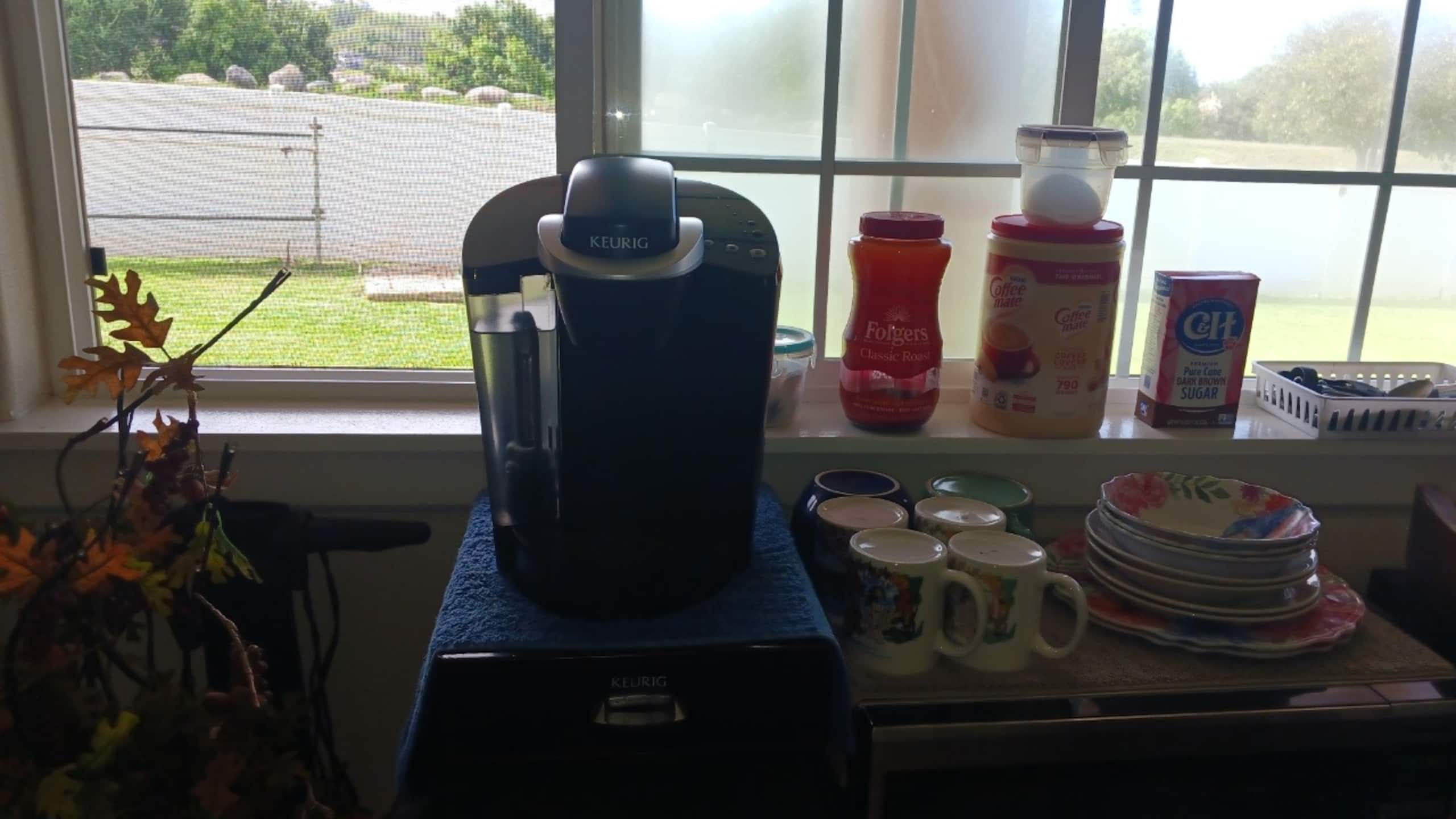 Home in Wailuku · ★5.0 · 1 bedroom · 2 beds · 1 shared bath - Image 5