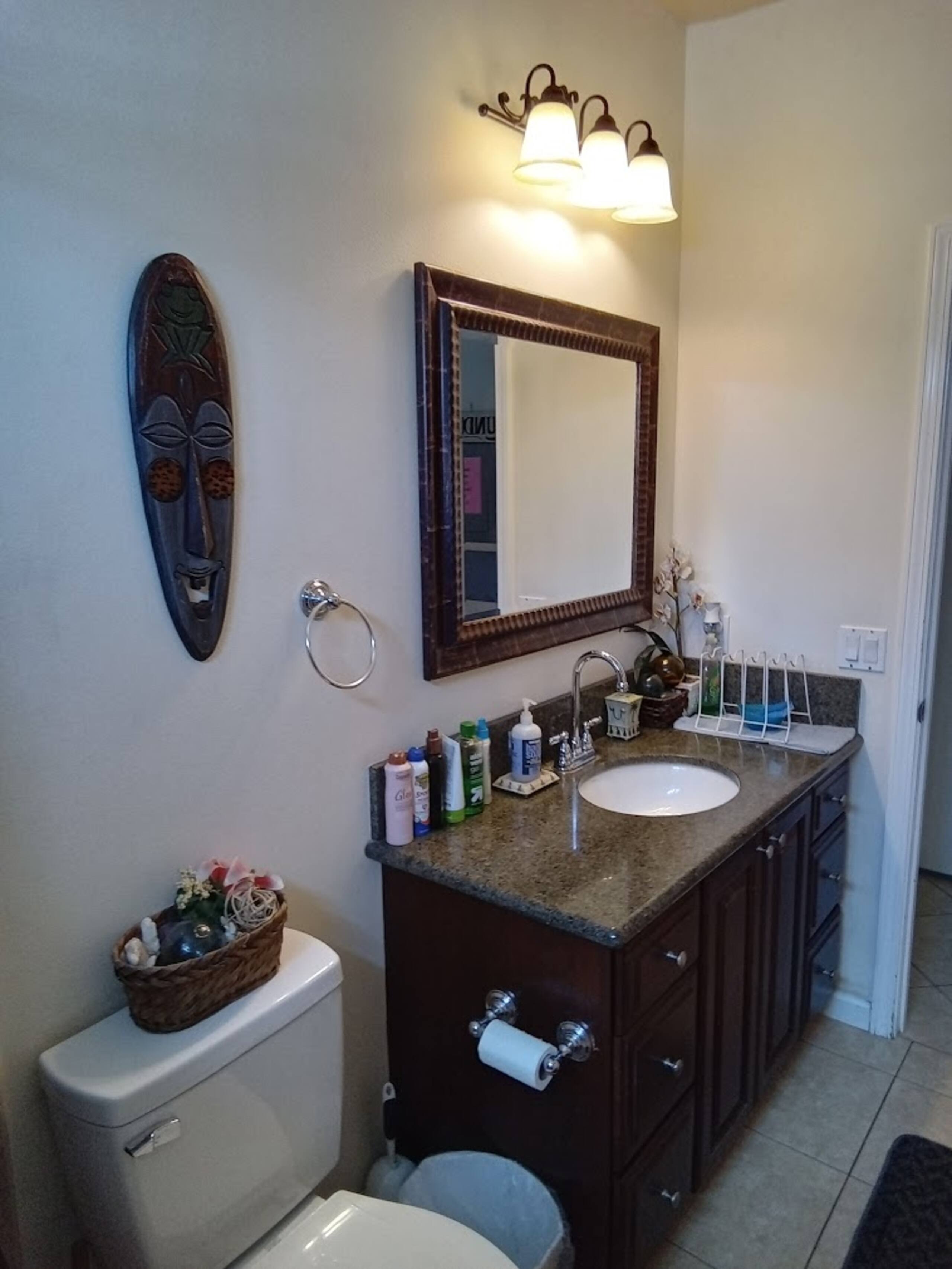 Home in Wailuku · ★5.0 · 1 bedroom · 2 beds · 1 shared bath - Image 13
