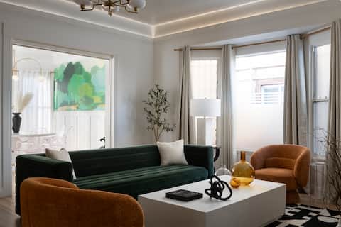 Successful Airbnb property: Grand Victorian Manor • Luxury Downtown Stay in Southeastern San Diego