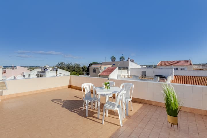 Best Home 4 Family & Friends - Your Seaside Charm! - Lagos