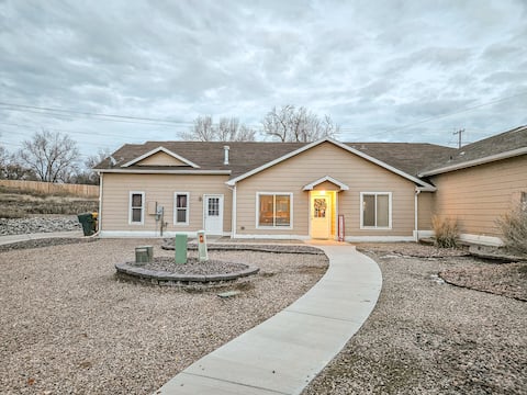 Thunder Mountain Vista-Captivating and Memorable