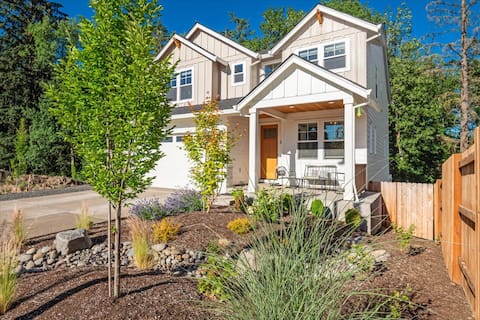 The Avery House ~ A New Luxury Retreat in Newberg