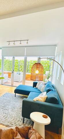 Large 3Bedroom(4bed)Apartment W Pool, Garden&Deck gallery image 5