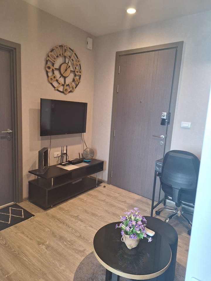Centrally Located Condo - Thái Lan
