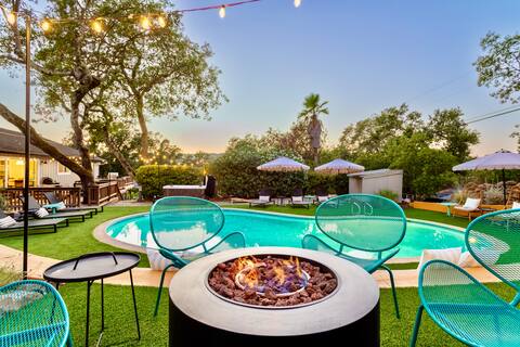 Luxury 12-Sleeper: Pool, HotTub, Near Sonoma Plaza