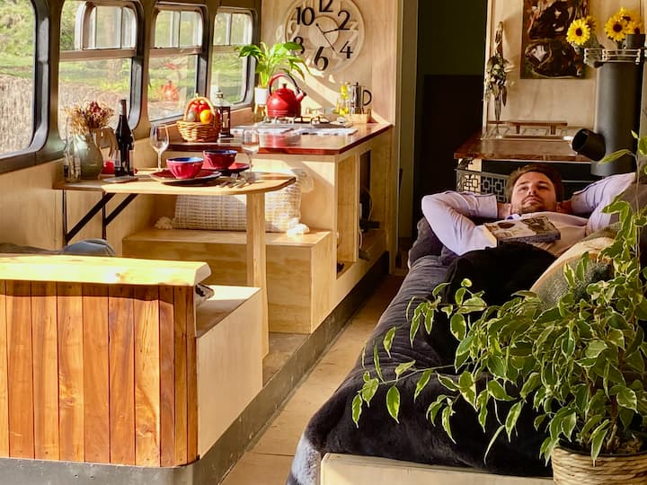Fiery Peak Cosy Retreat With Logfire & Hot Tub - フェアリー