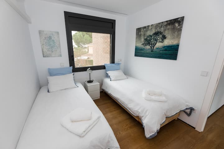 Двойна стая с 2 легла
