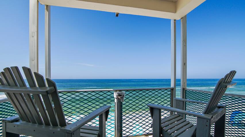 Beachside Vacation Rentals managed Airbnb listing 1