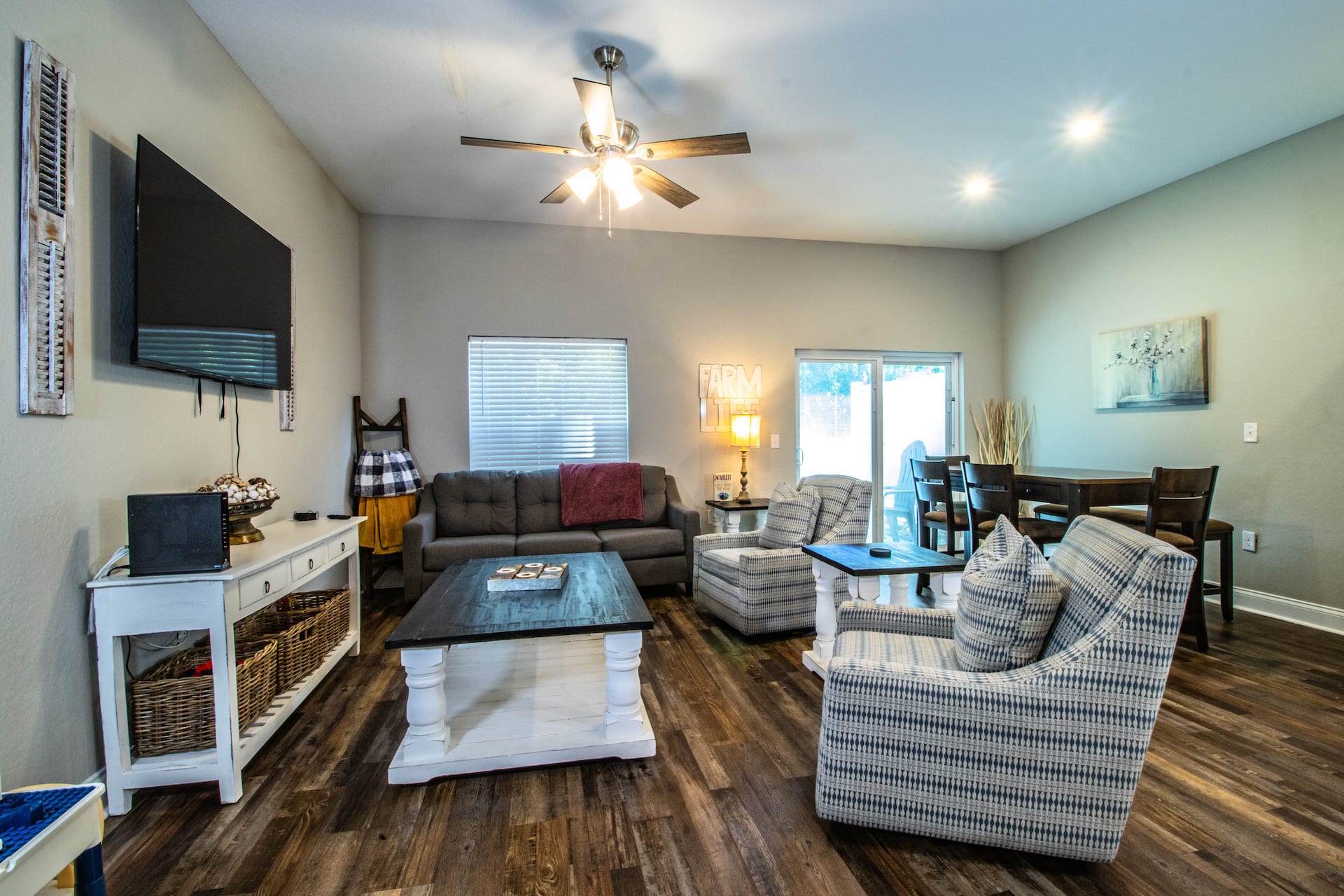 Historic Heights - Downtown Family Golf Retreat