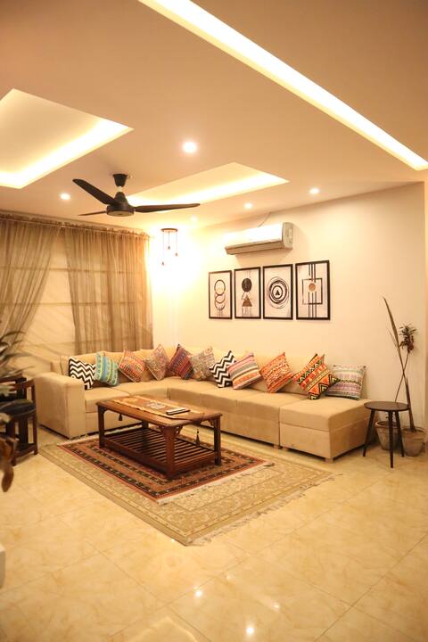 Arteo-Tribe 2 Bed luxury Aprt DHA 8 Airport Raya