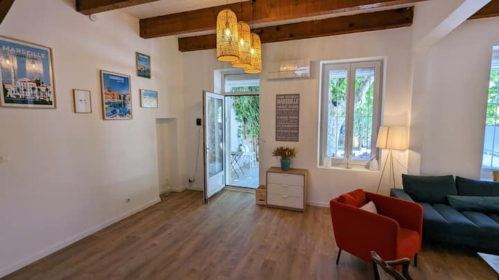 Maison Avec Piscine, Grand Jardin, 2min De La Mer - Marseille