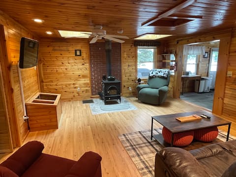 Top Airbnb: Cozy East Grand Lake house! in Maine Rural