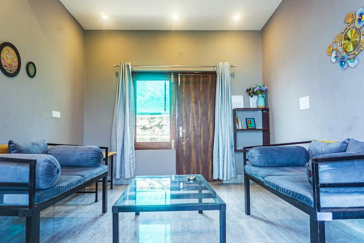 4 Bedrooms Pine Tales Villa - Tehri