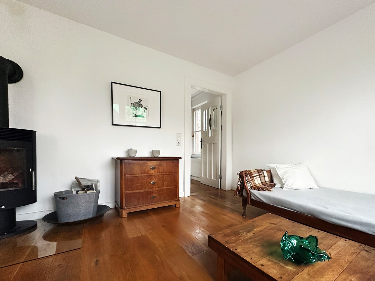 Popular Airbnb listing: Old Dyke Farmhouse in Nordstrand