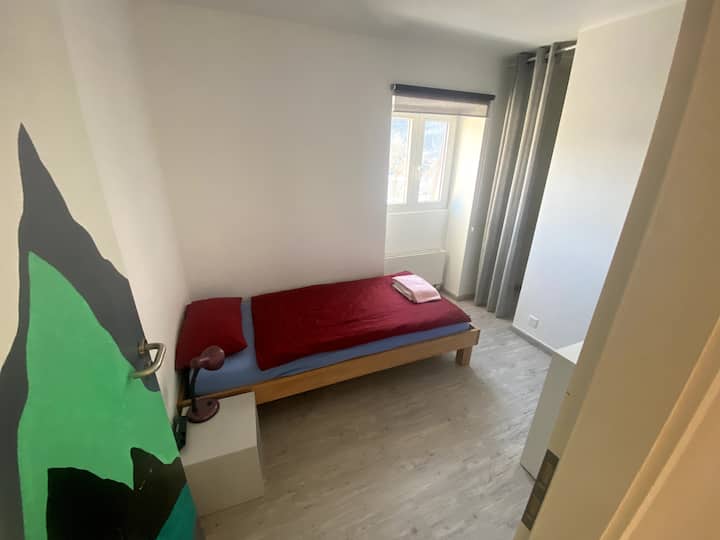 საძინებელი 2