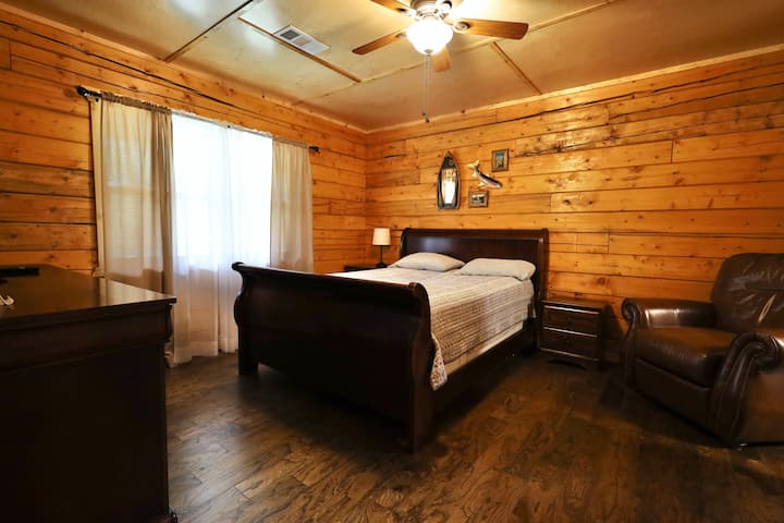 Dormitorio #1 con baño privado