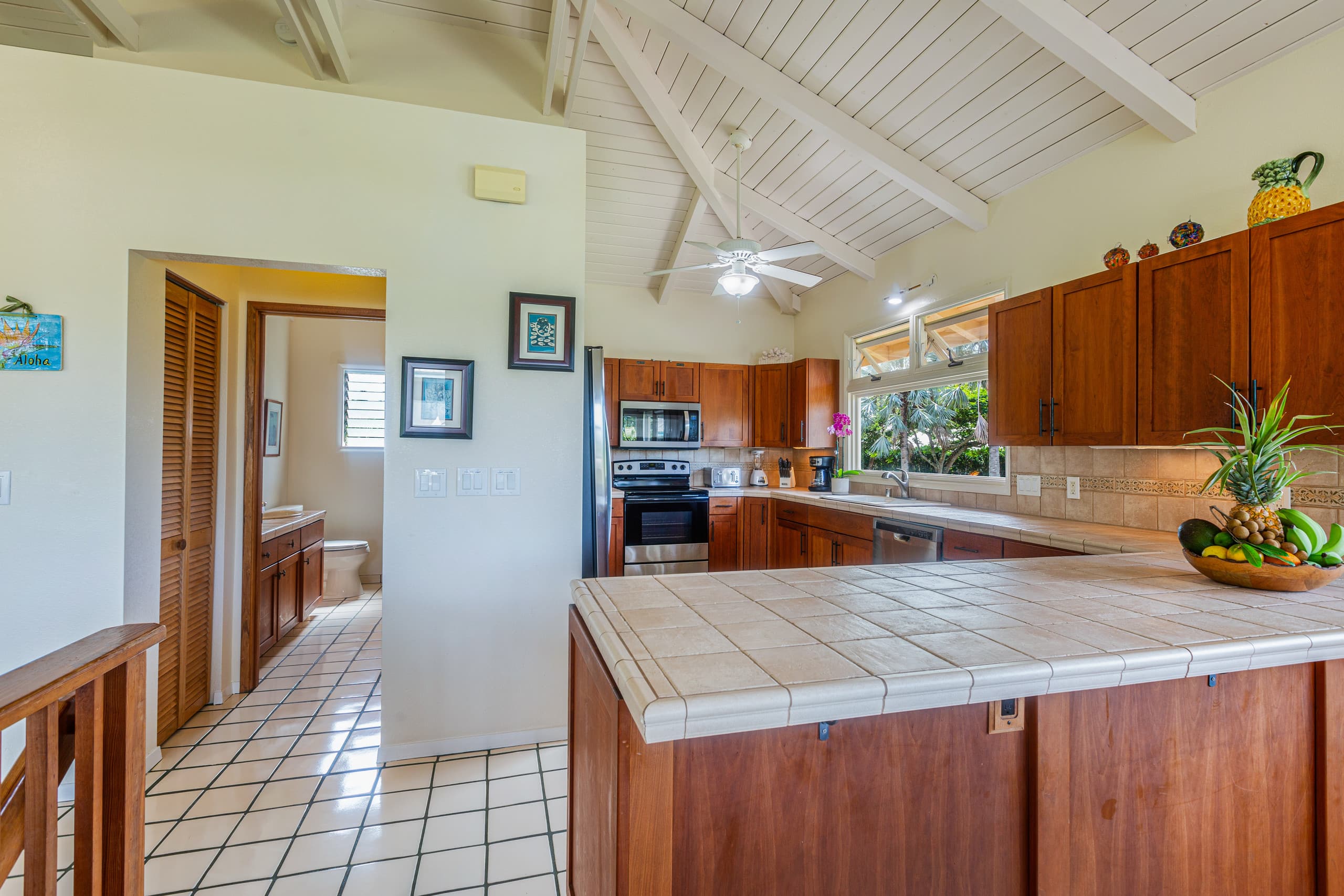 Home in Princeville · ★4.83 · 4 bedrooms · 5 beds · 2.5 baths - Image 24