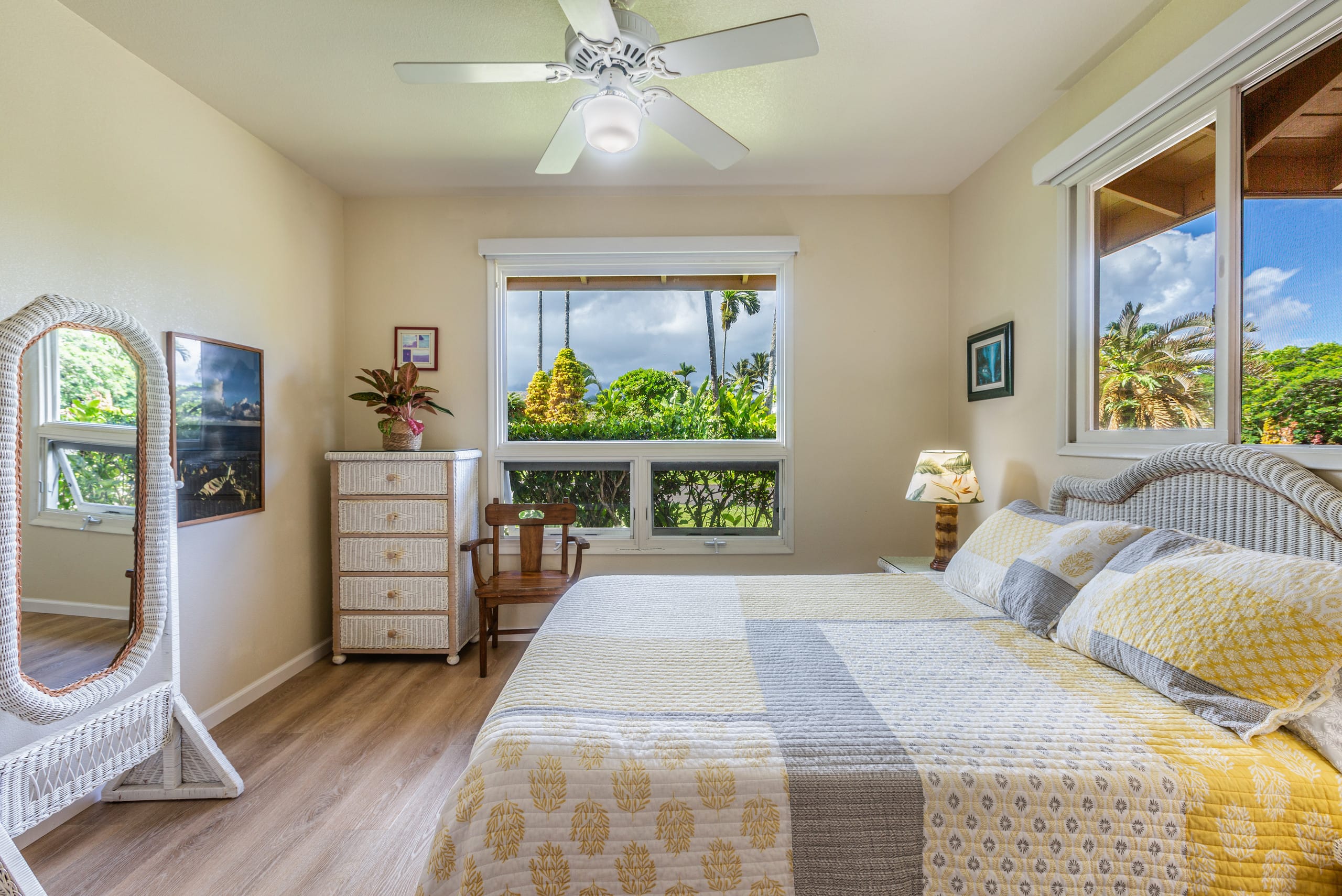 Home in Princeville · ★4.83 · 4 bedrooms · 5 beds · 2.5 baths - Image 6