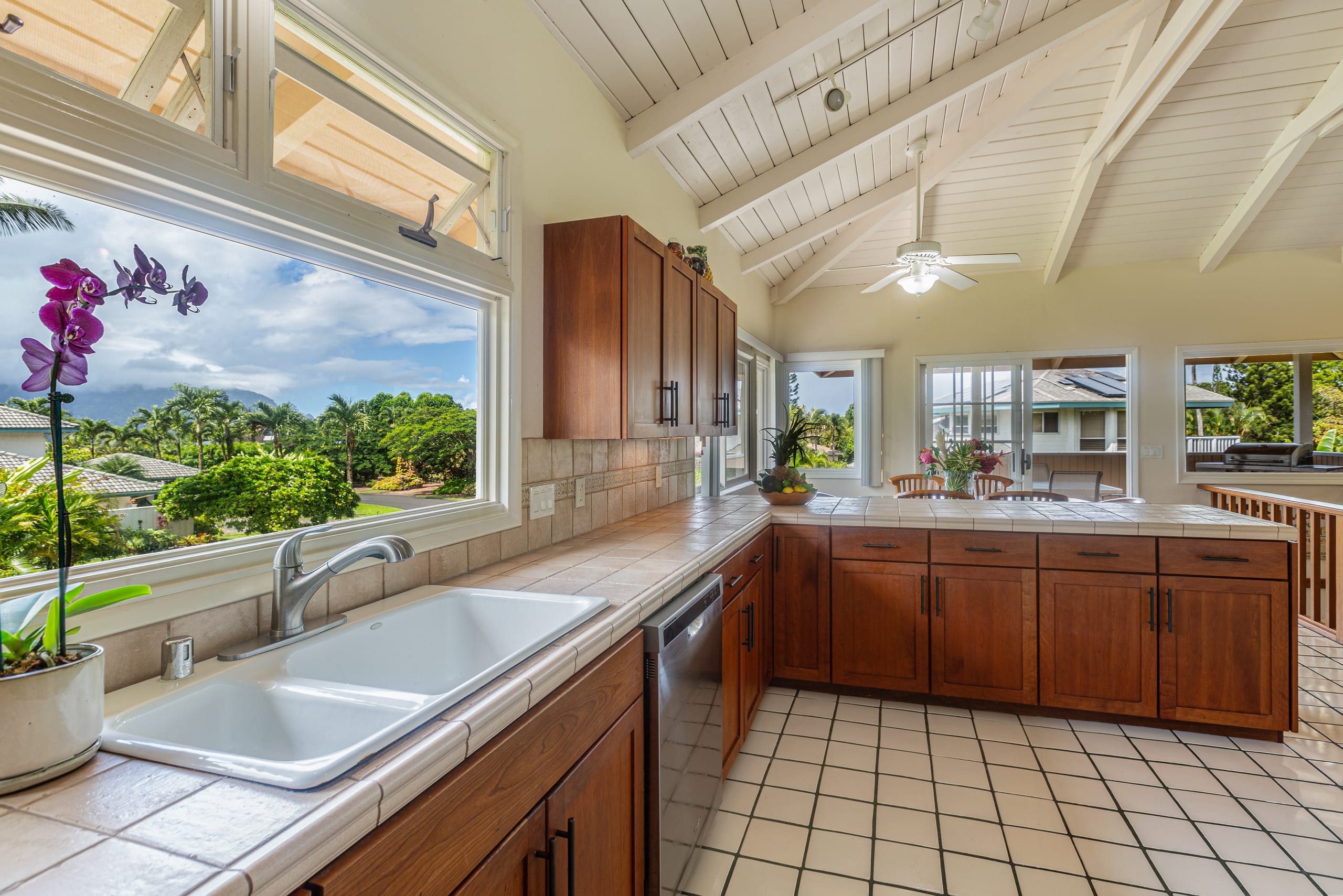 Home in Princeville · ★4.83 · 4 bedrooms · 5 beds · 2.5 baths - Image 25