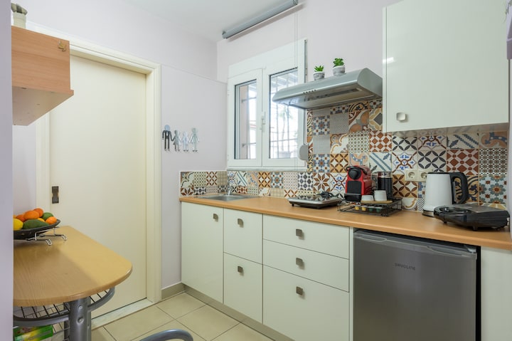 Seaside Studio 2 Chania Parking, Garden, Fast Wifi - Chania
