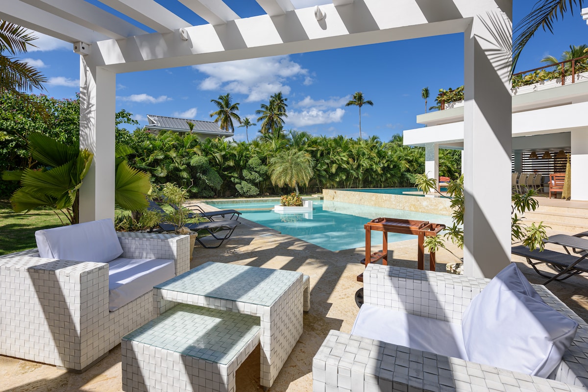 A closer look at Luxury Vacation Rentals With Penthouse Levels Dominican Republic