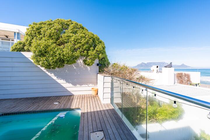 Family home – private pool, sea & mountain views gallery image 4