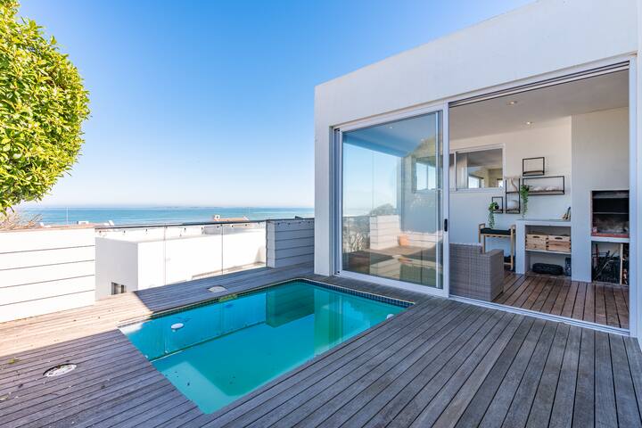 Family home – private pool, sea & mountain views gallery image 2