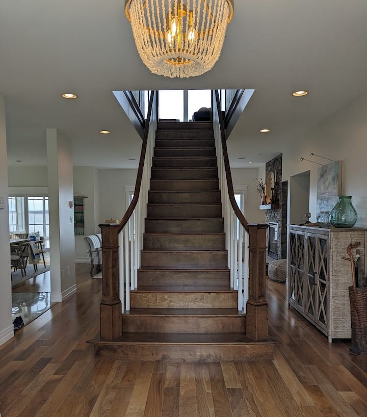 Welkom in ons huis. Wij geloven dat iedereen een zeeverandering verdient om te ontspannen, te verjongen en te herstellen van ons stressvolle leven. We hopen dat je hier geweldige herinneringen maakt!